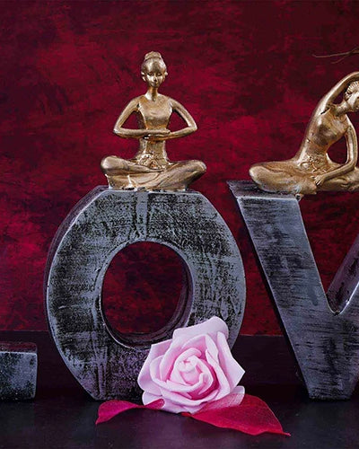 Elegant Love Sign Idols