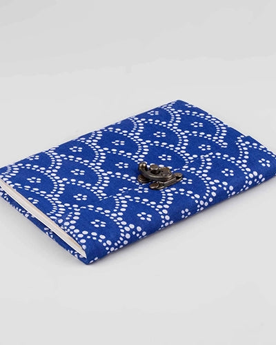 Blue and White Diary with Lock (7x5inch)