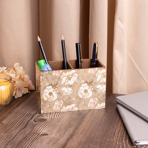 Floral-Themed Pen Organizer
