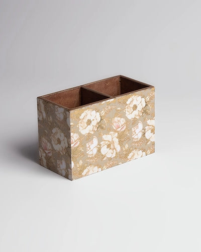 Floral-Themed Pen Organizer