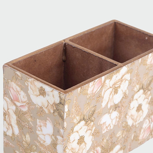 Floral-Themed Pen Organizer
