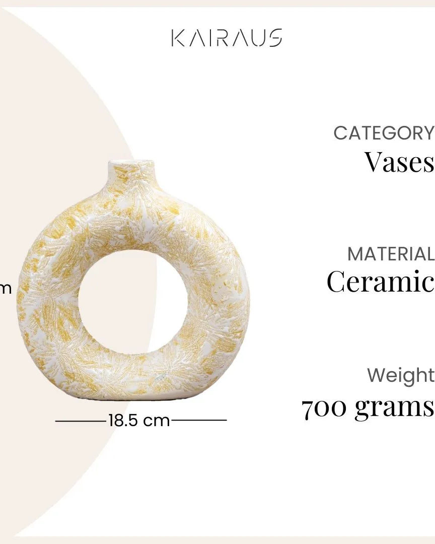 Cream Donut Ring Vase