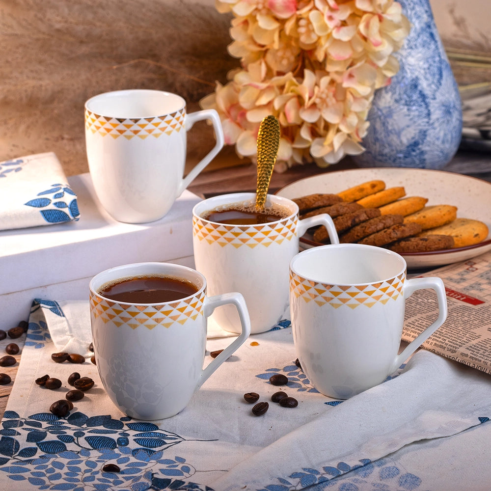 White and Gold Printed Tea Cup (Set of 4)