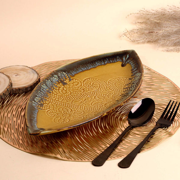 Mustard Leaf Lace Platter