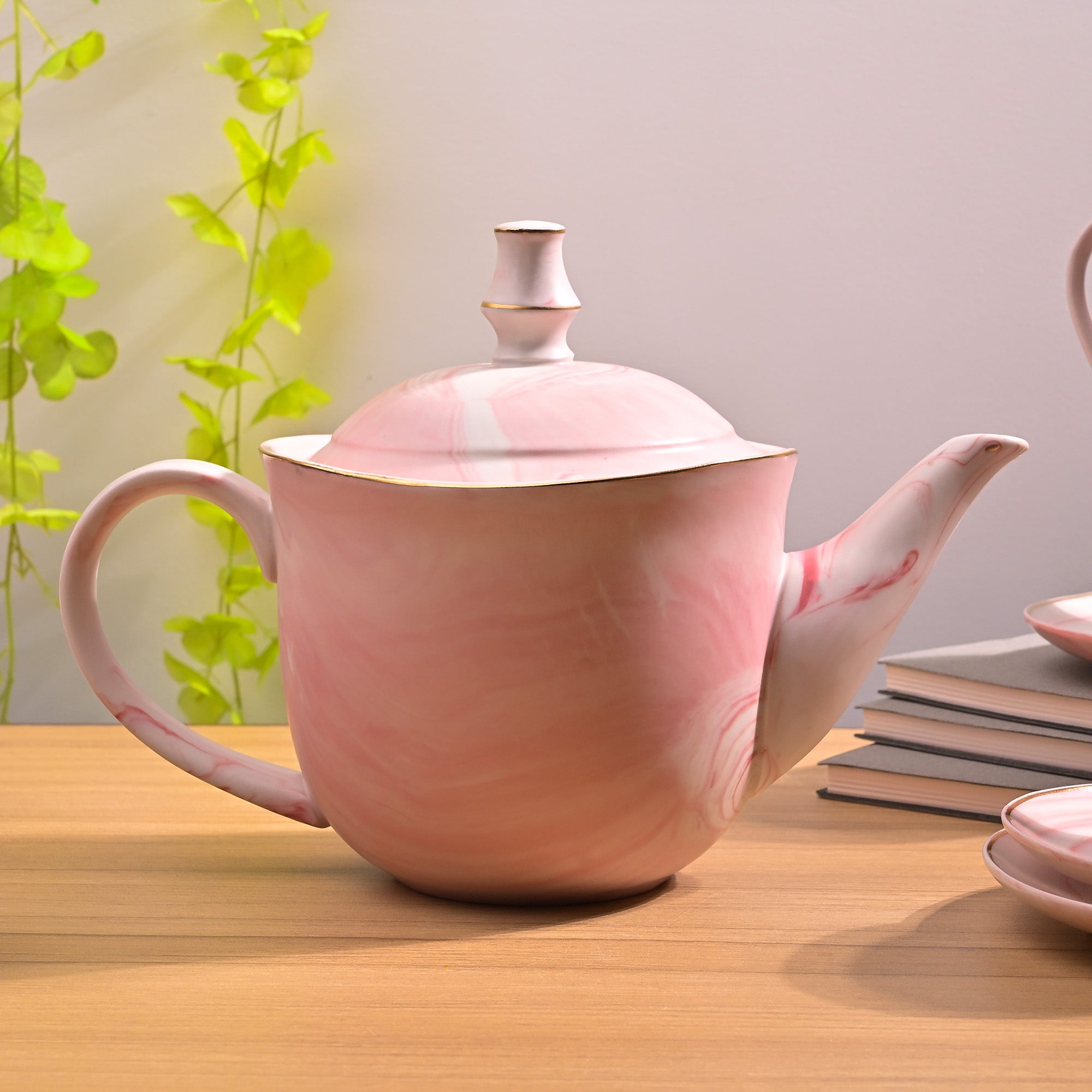 Faded Pink Tea Kettle Set on Table – Kairaus