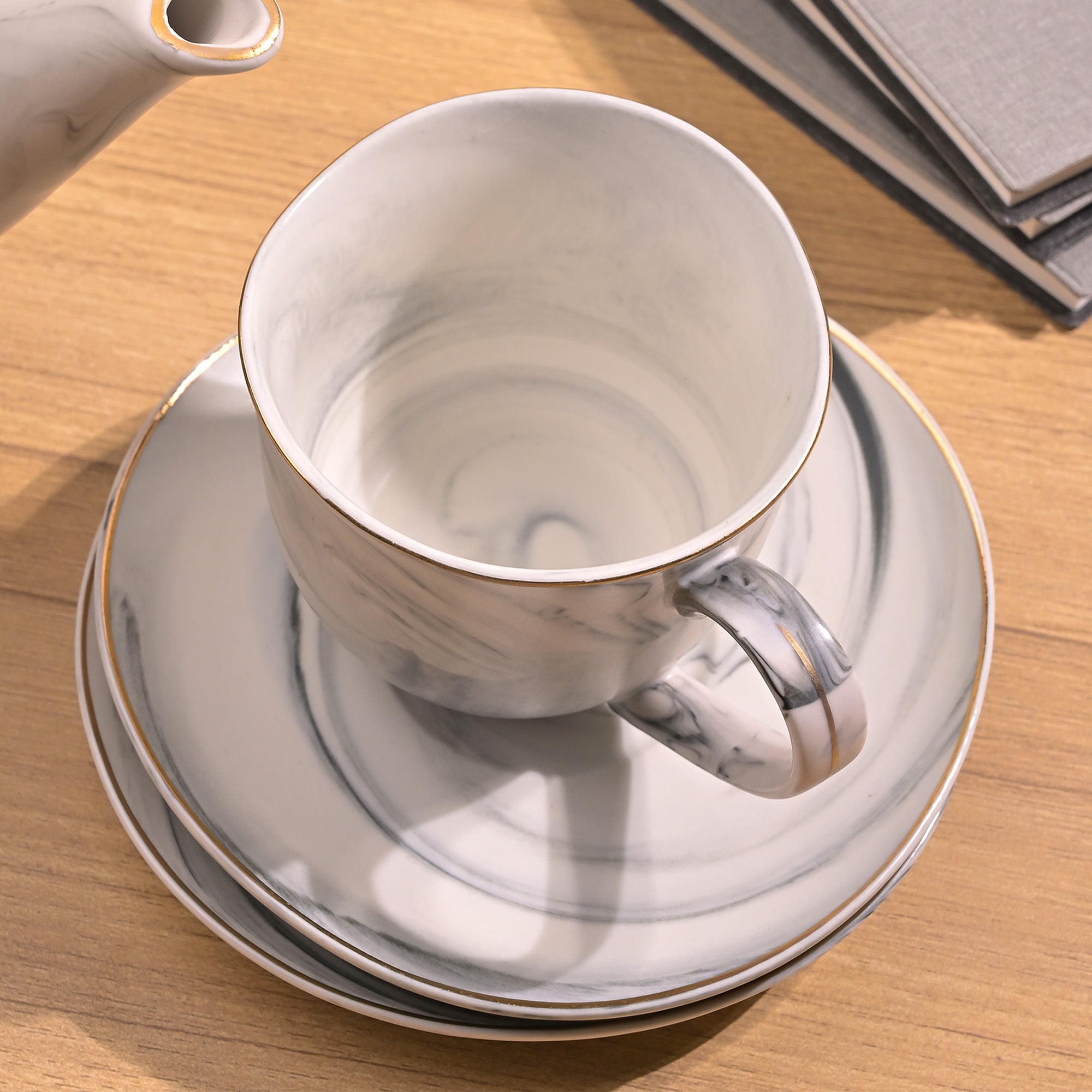 Cloud Grey Tea Kettle Set Lifestyle View – Kairaus