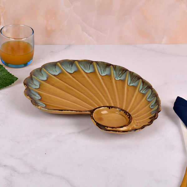 Brownish Yellow Shell Platter