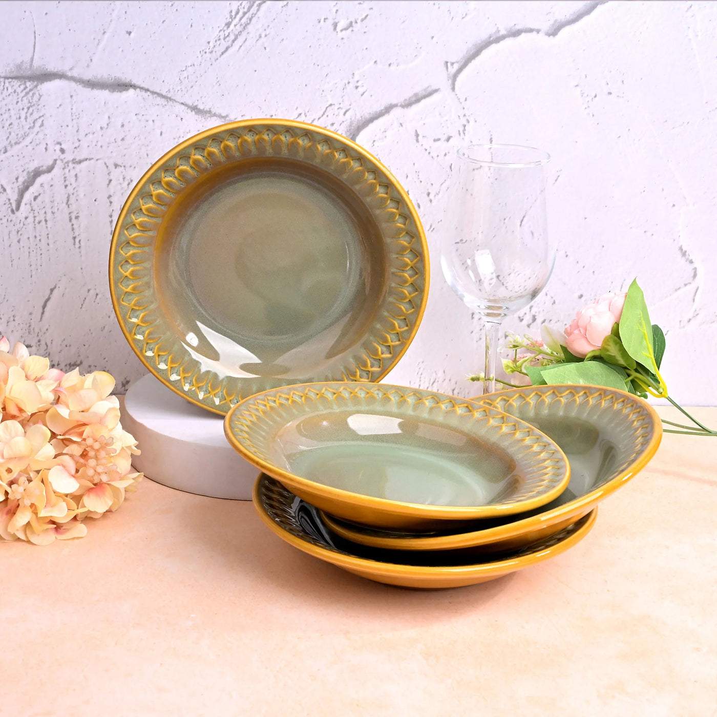 Chic Embossed Ceramic Pasta Plates Set (7.5 inch)