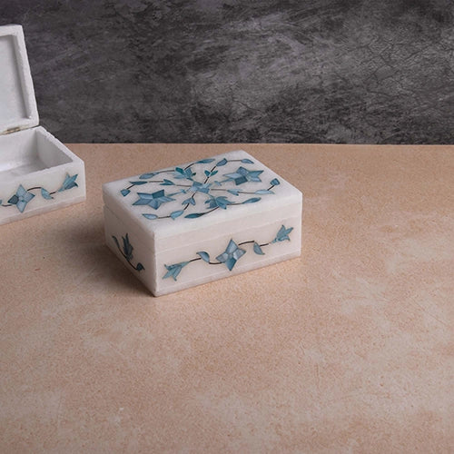 Elegant natural marble keepsake box in a rich green finish

