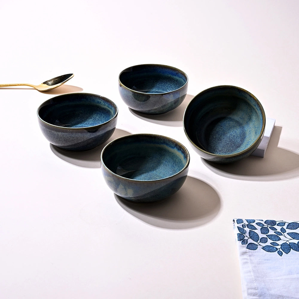 Elegant glossy blue porcelain serving bowl set

