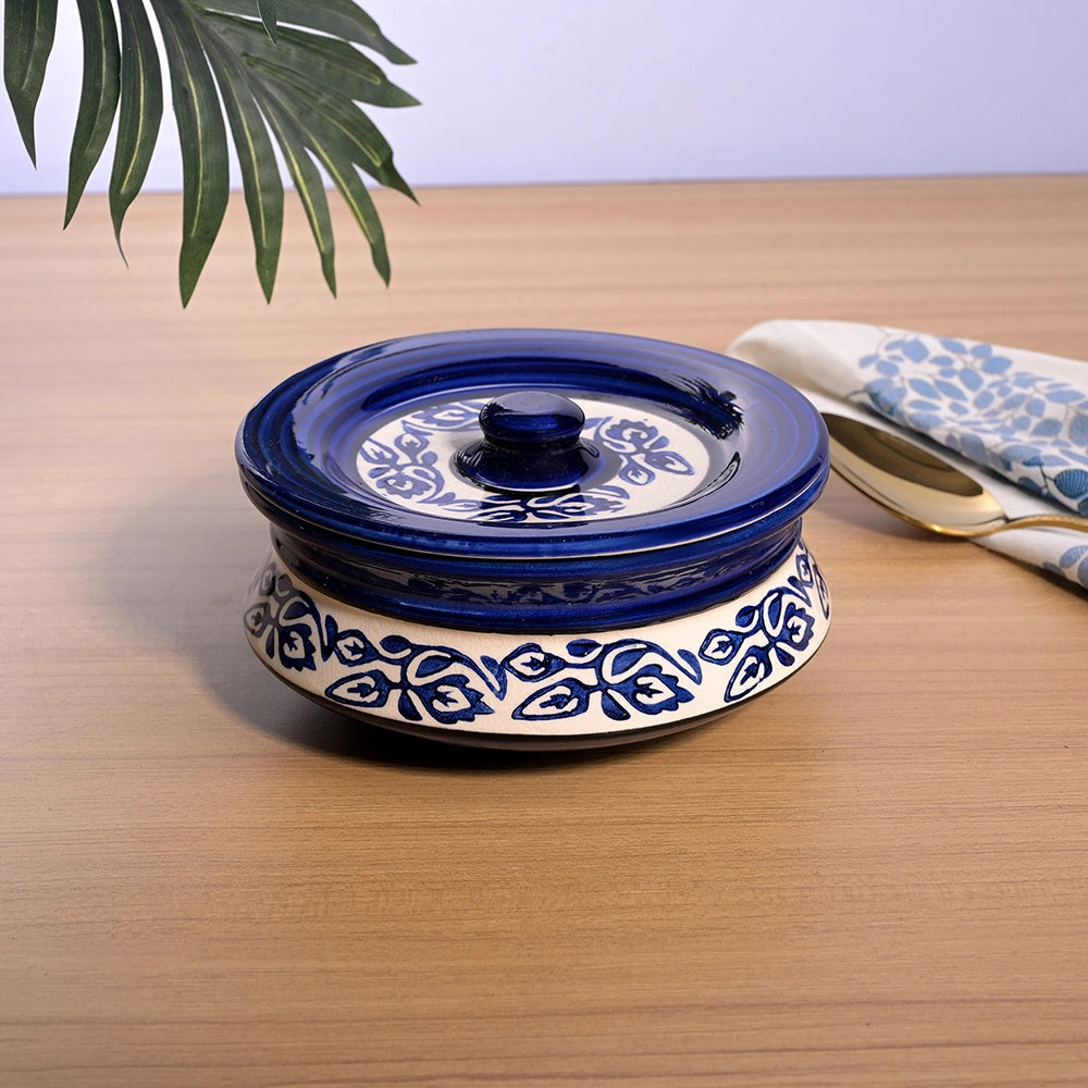 Ceramic casserole for serving with lid


