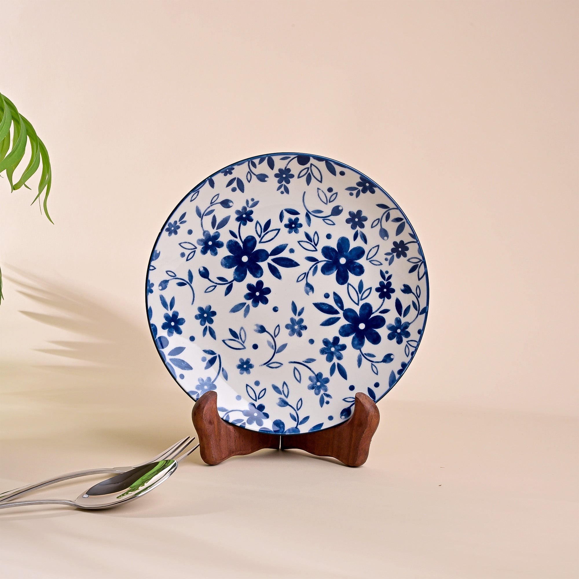 Bluebell premium quarter plate set for home use

