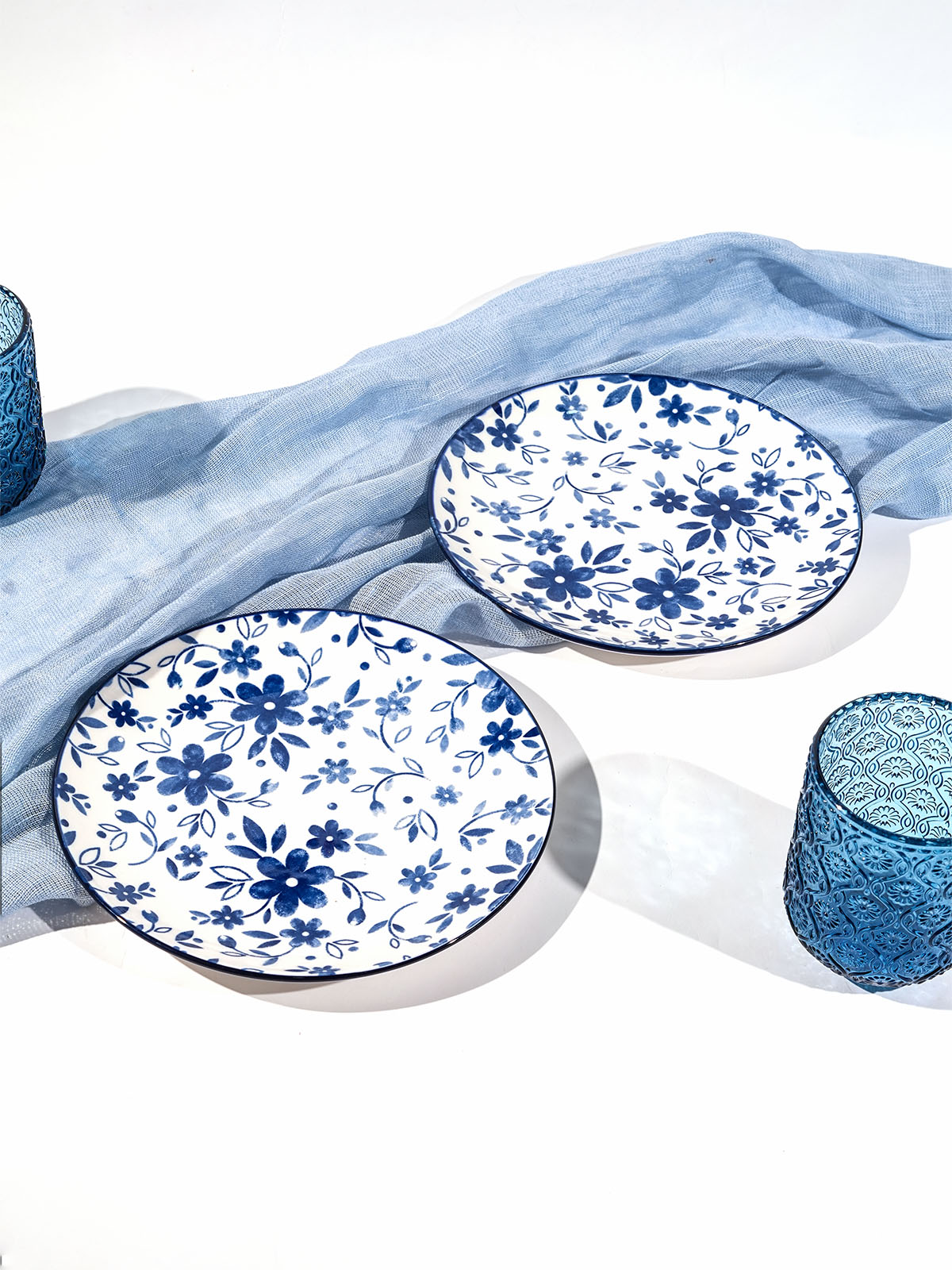 Bluebell porcelain quarter plates set of 2 in 7.8-inch size

