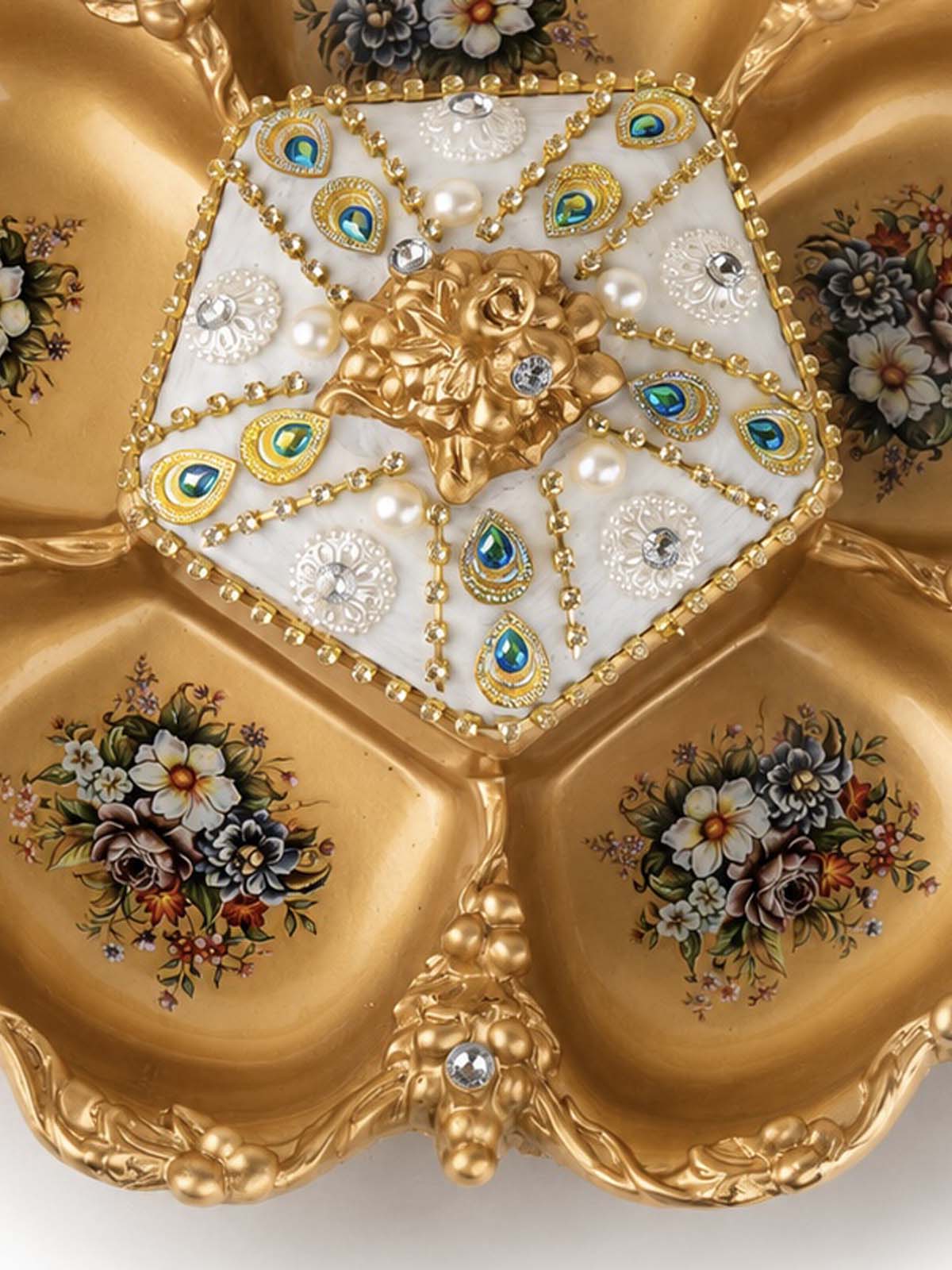 Premium Caraval Dry Fruit Server with a luxurious finish

