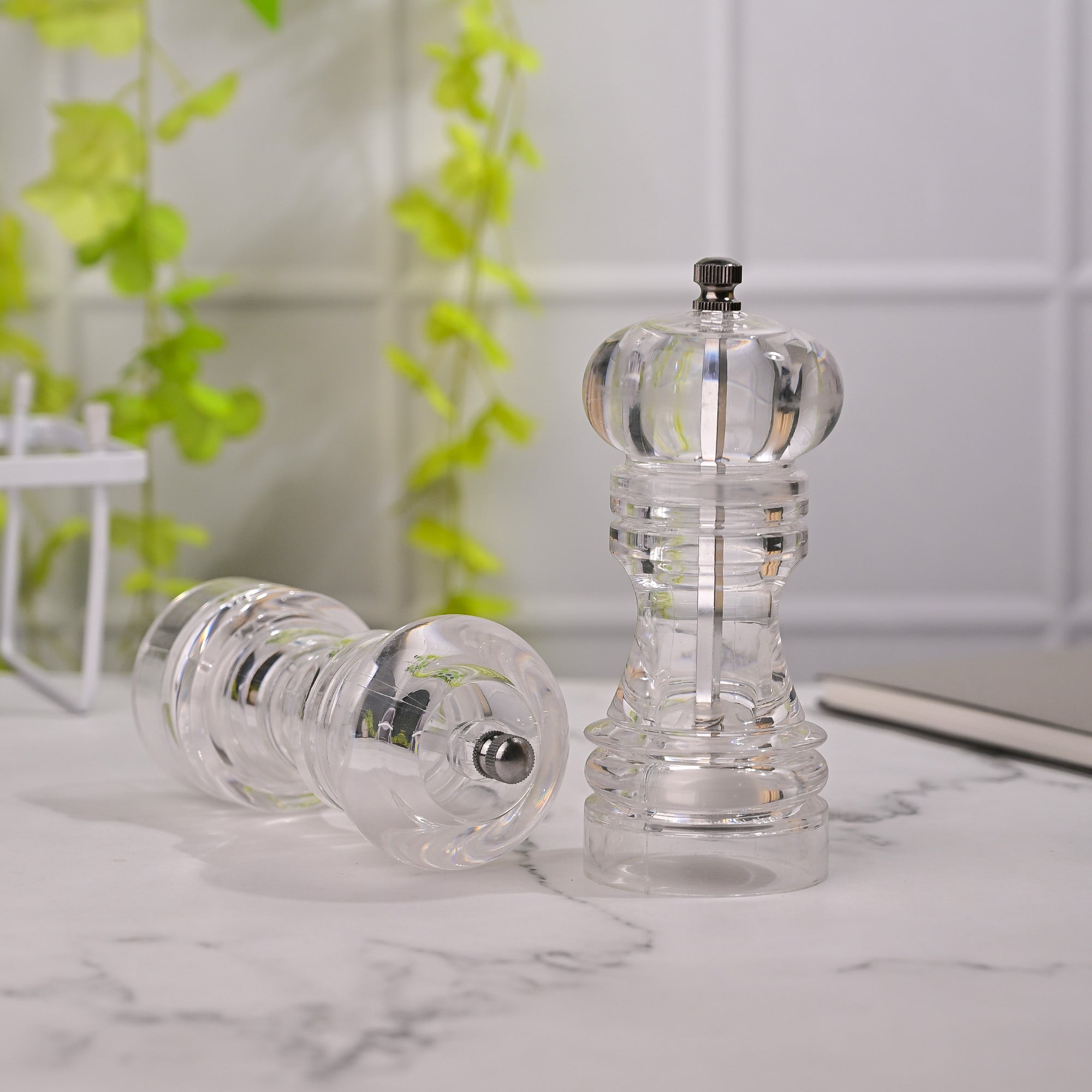 Elegant glass condiment set for dining table

