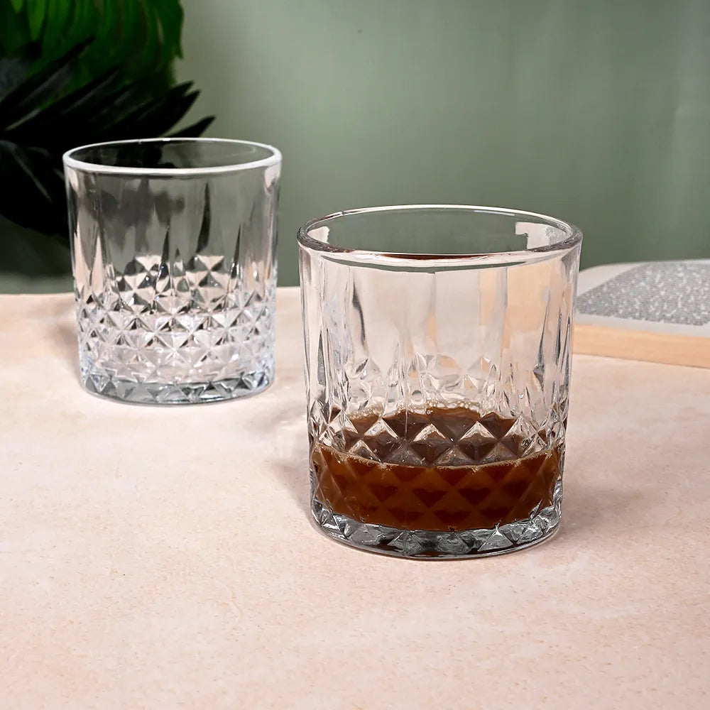 Set of 2 clear whiskey glasses for serving drinks

