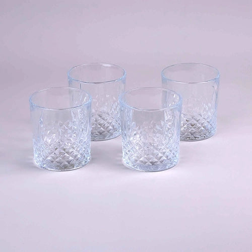 Clear whiskey glasses set of four with timeless design

