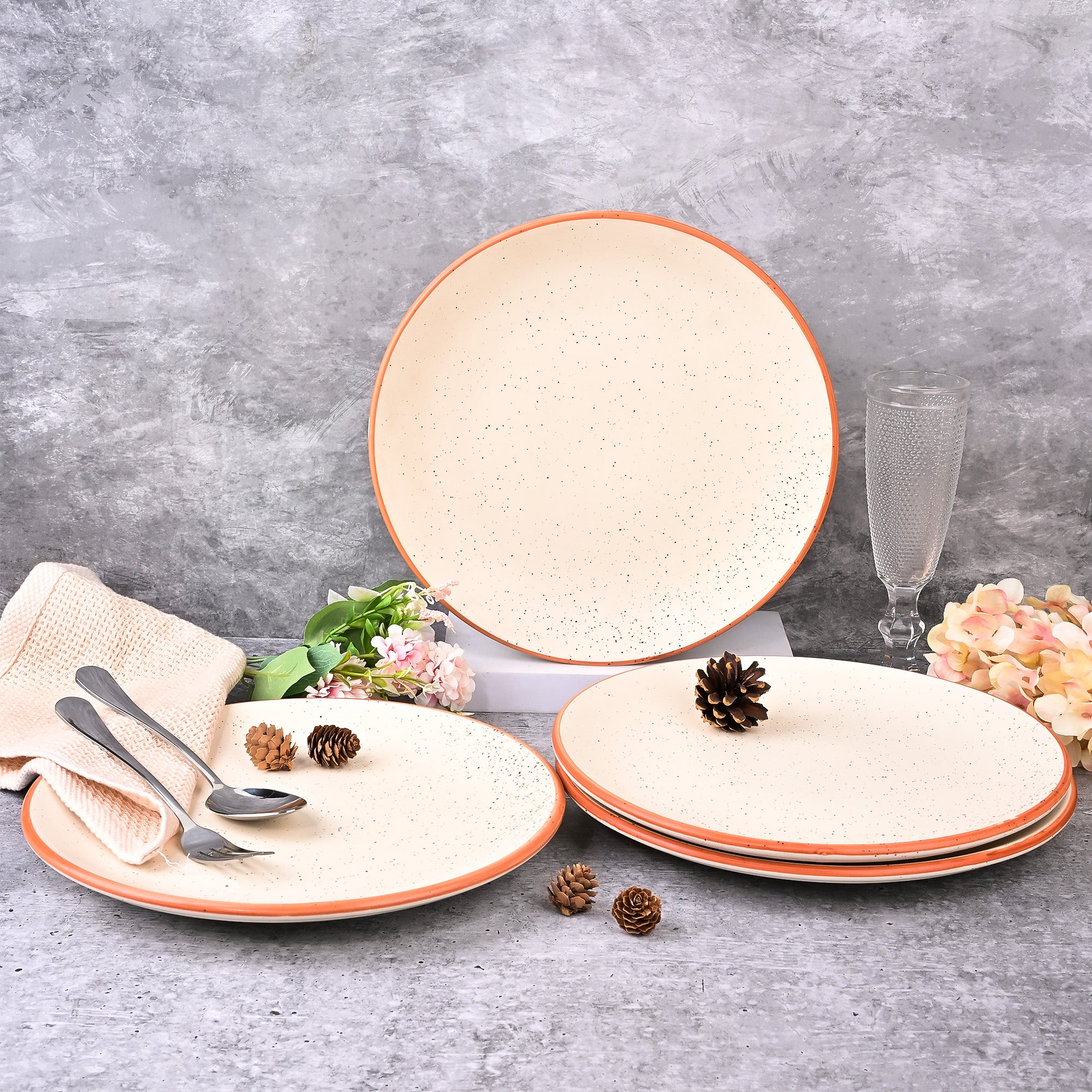 Classic white ceramic dinner plates set of 4
