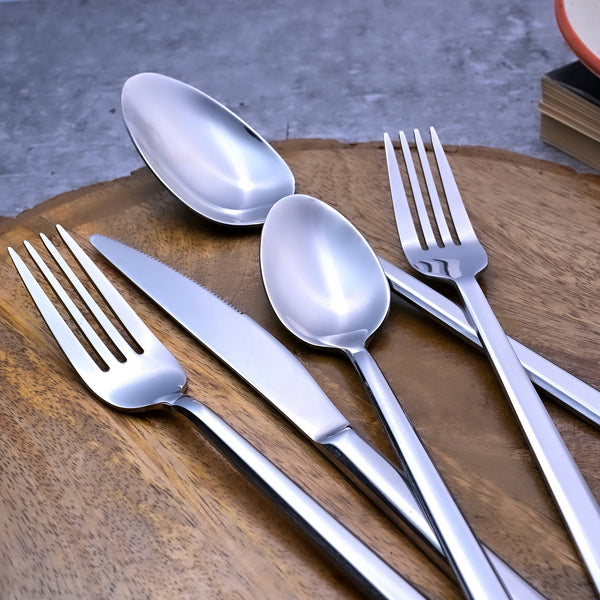 Luxe Sleek Feast Flatware Set