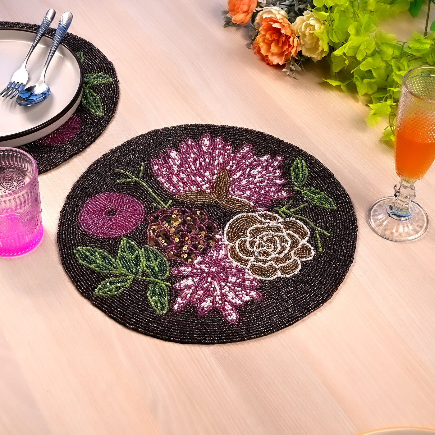 Elegant Handcrafted Floral Table Mat