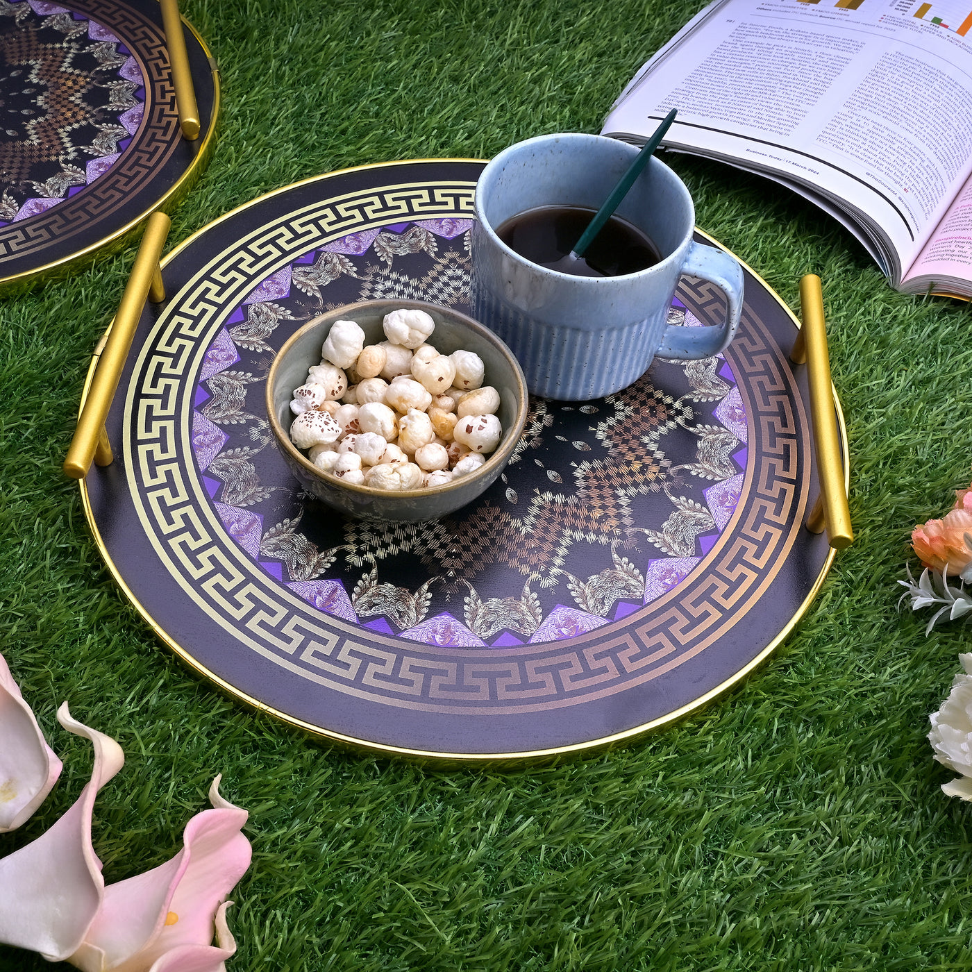 European Luxury Mandala Print Round Tray (Set of 2)
