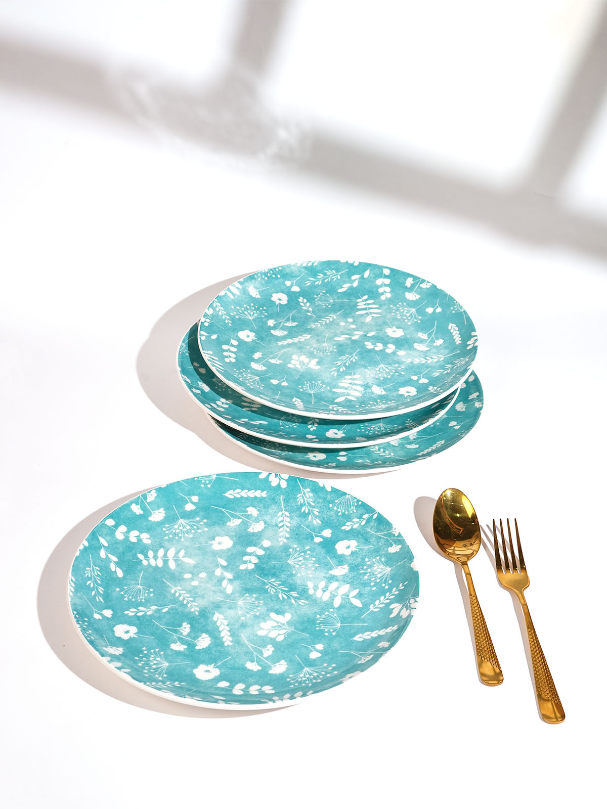 Darla porcelain dinner plates set of 4 in 10.8-inch size