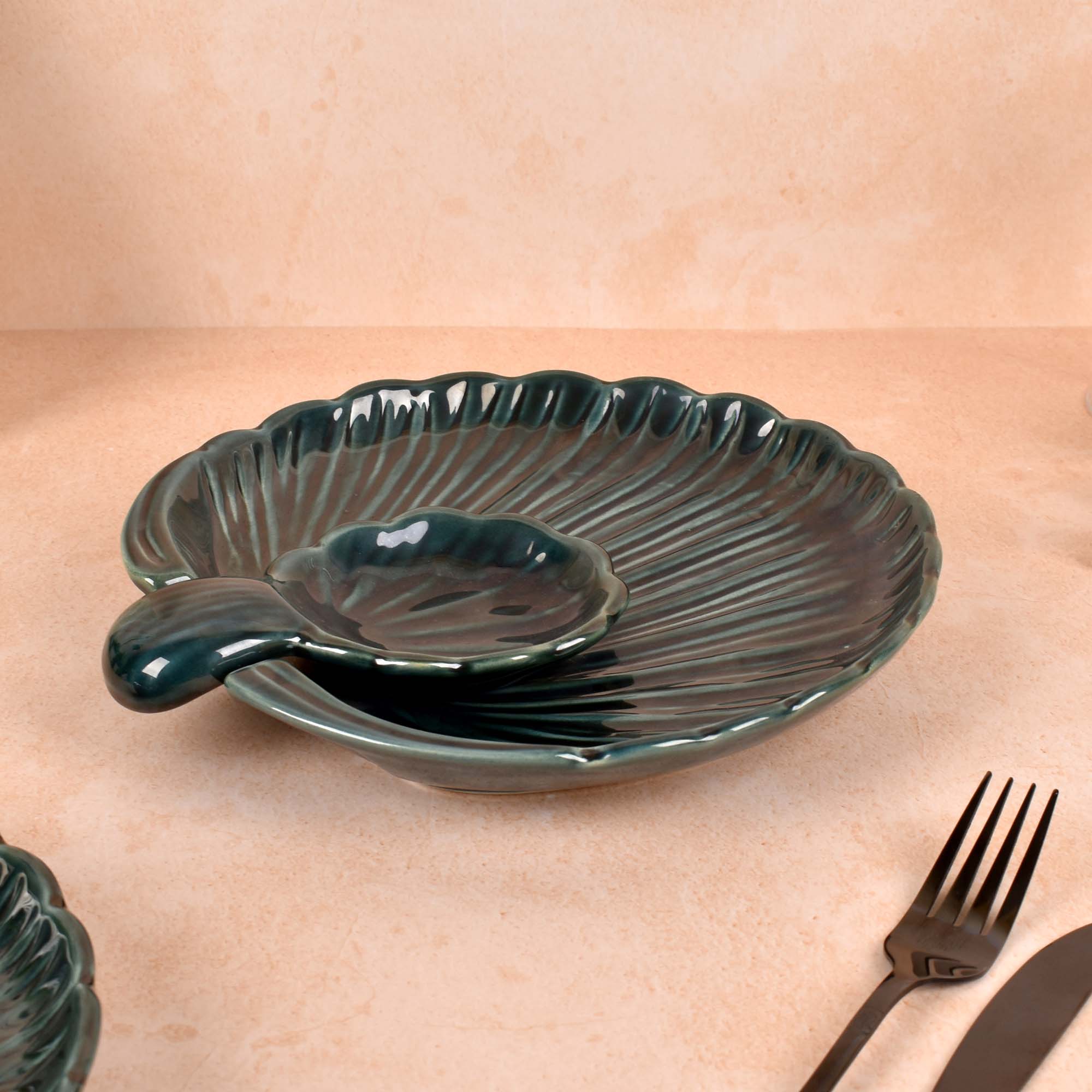 Deep green platter for appetizers and snacks

