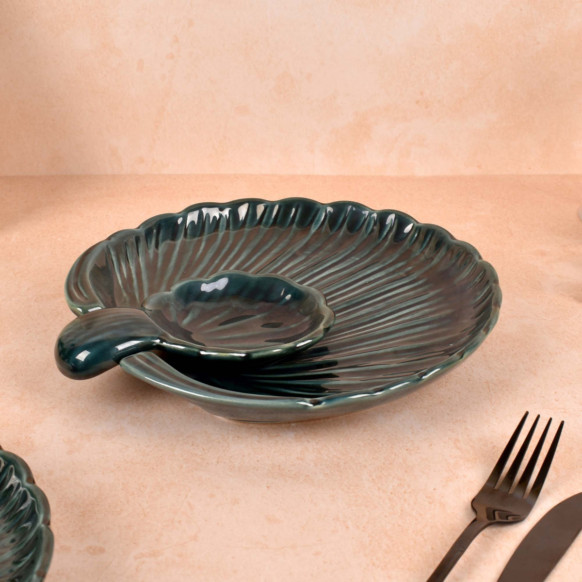 Deep green platter for appetizers and snacks

