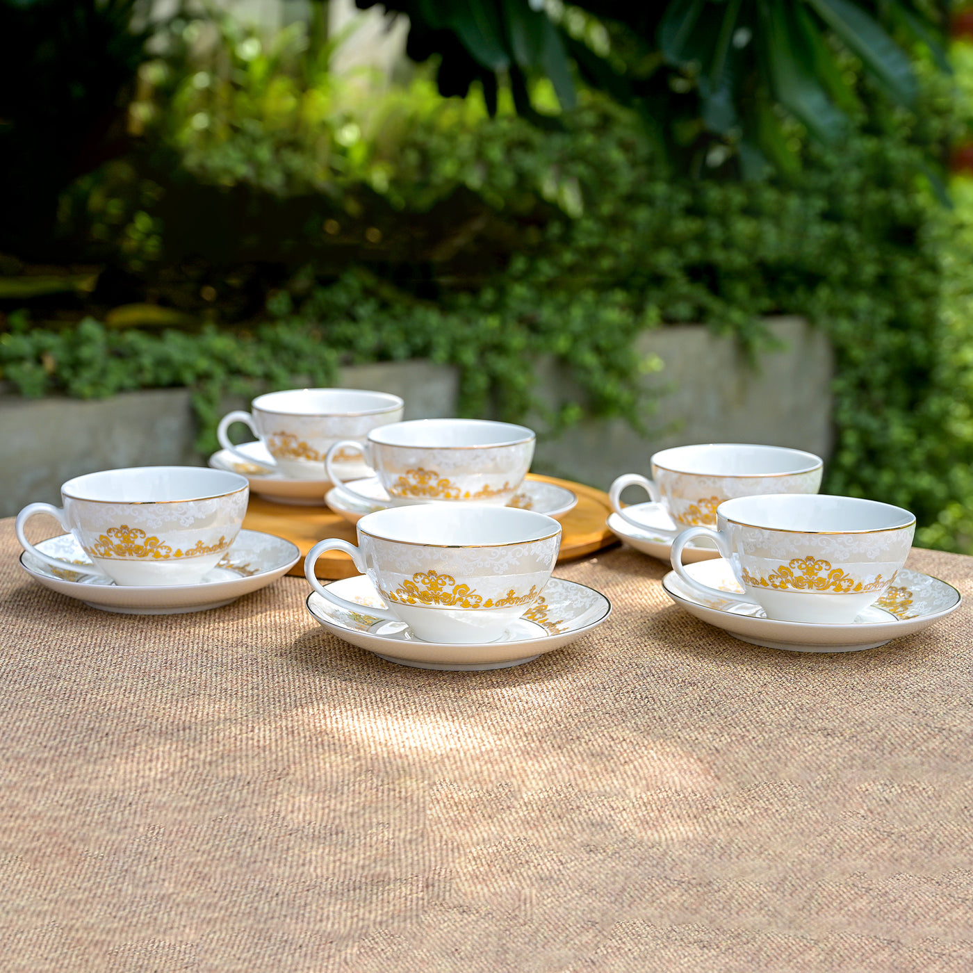 Dinara: Vintage New Fine Bone China Cup Set (Set of 6)