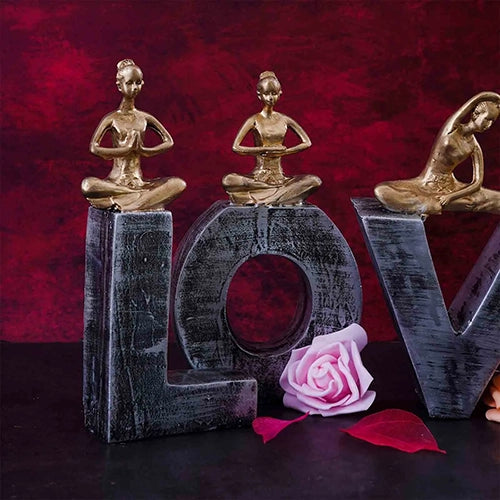 Elegant couple idols symbolizing love and togetherness

