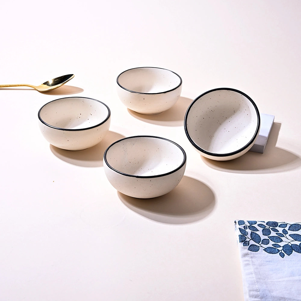 Matte black ceramic serving bowl set

