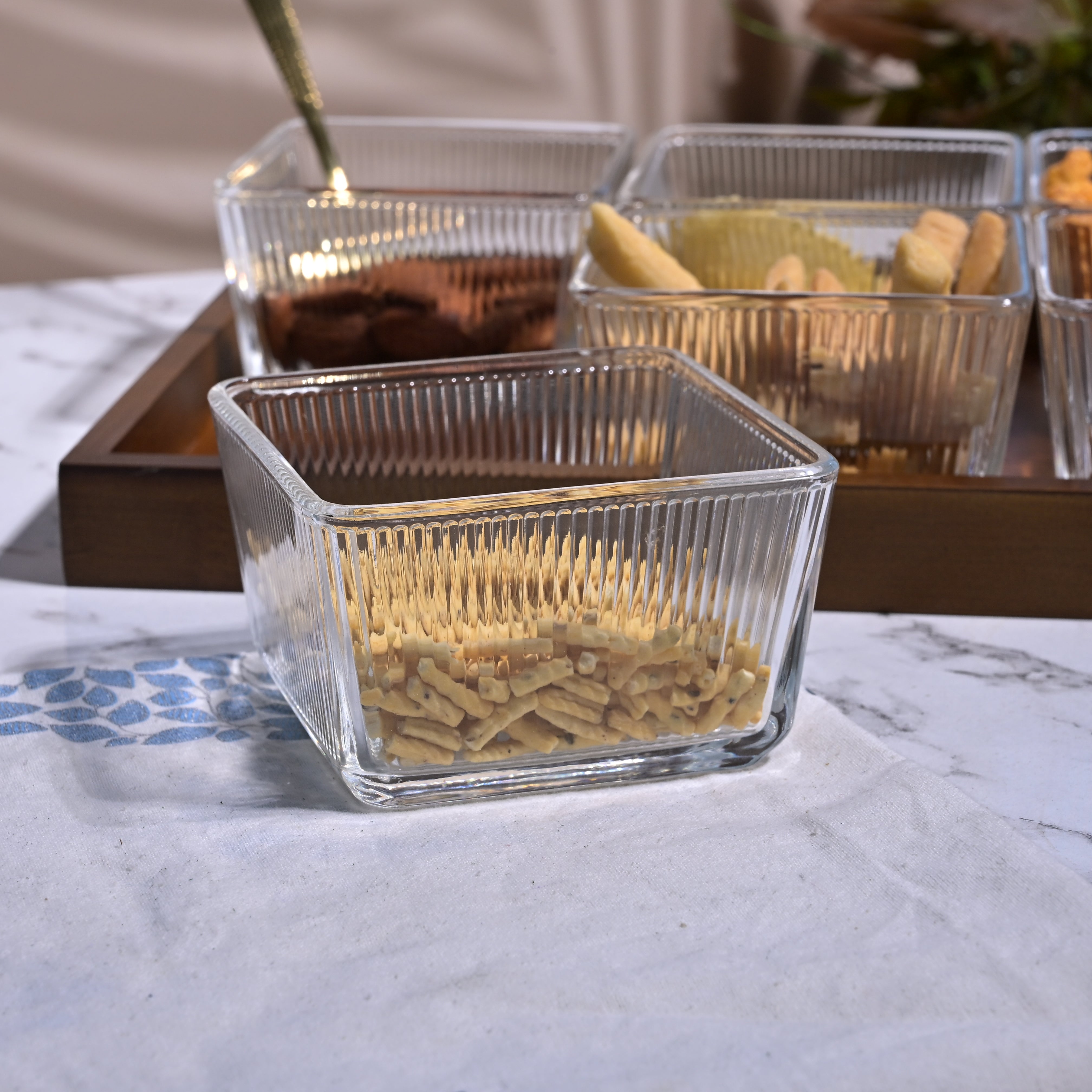 Luxury glass bowl set with matching tray

