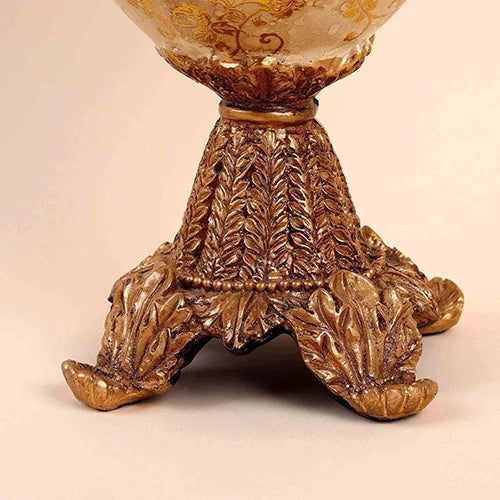 Decorative Grand Baroque vase in antique brass finish

