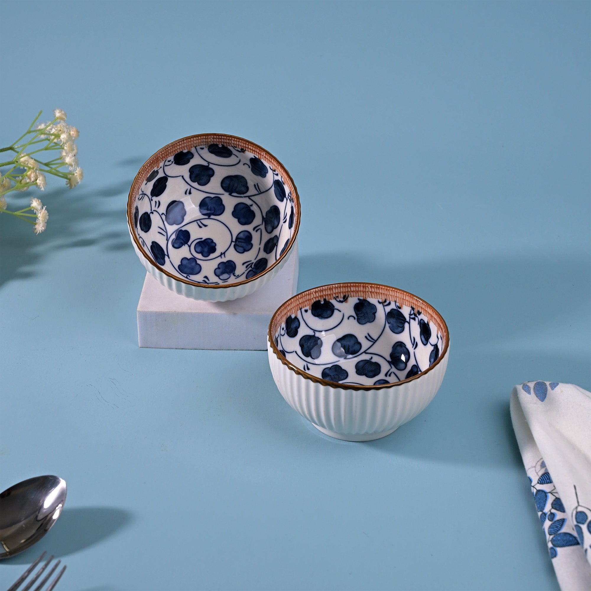 Hand-painted ribbed porcelain bowls set of 2