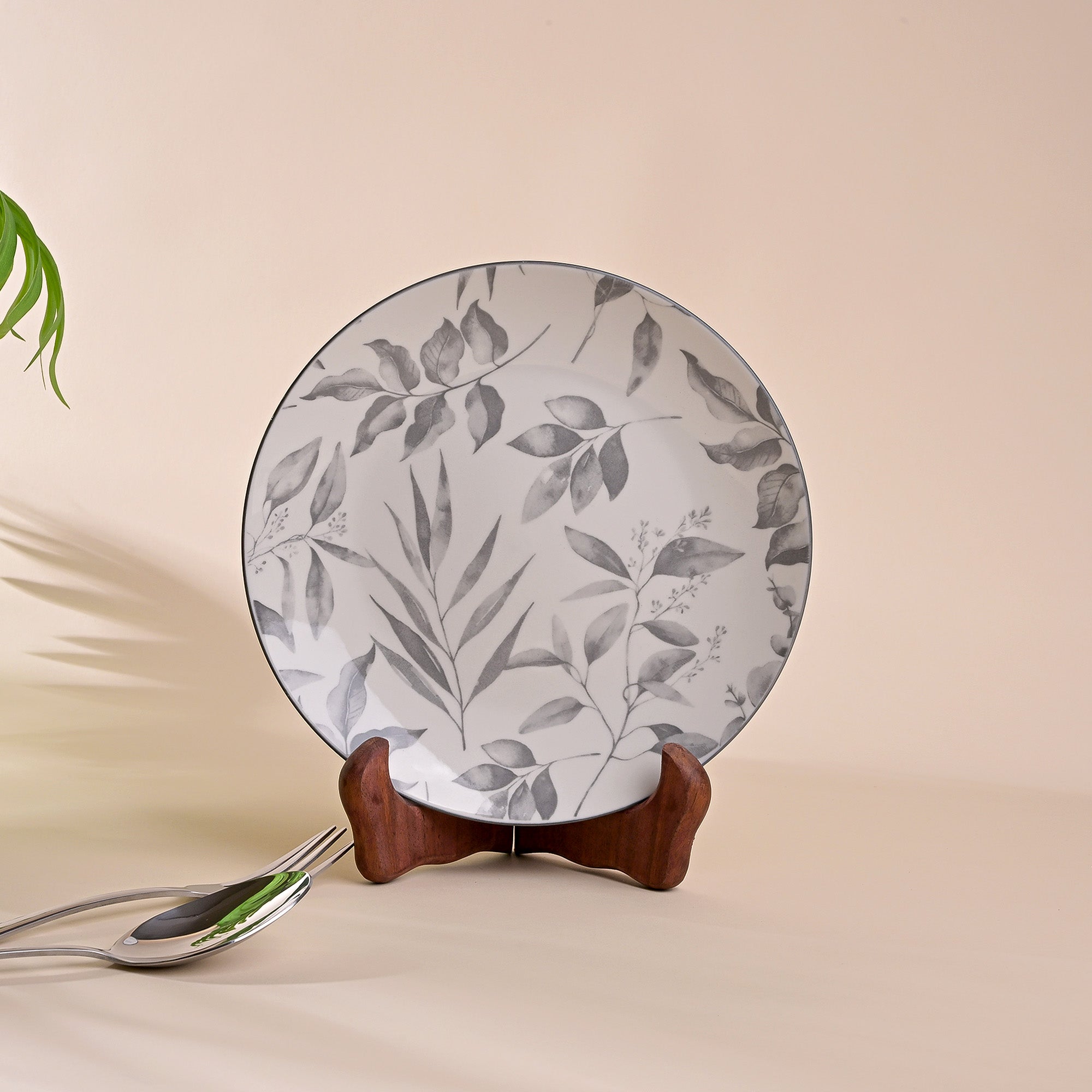 Ivory premium quarter plate set for home use

