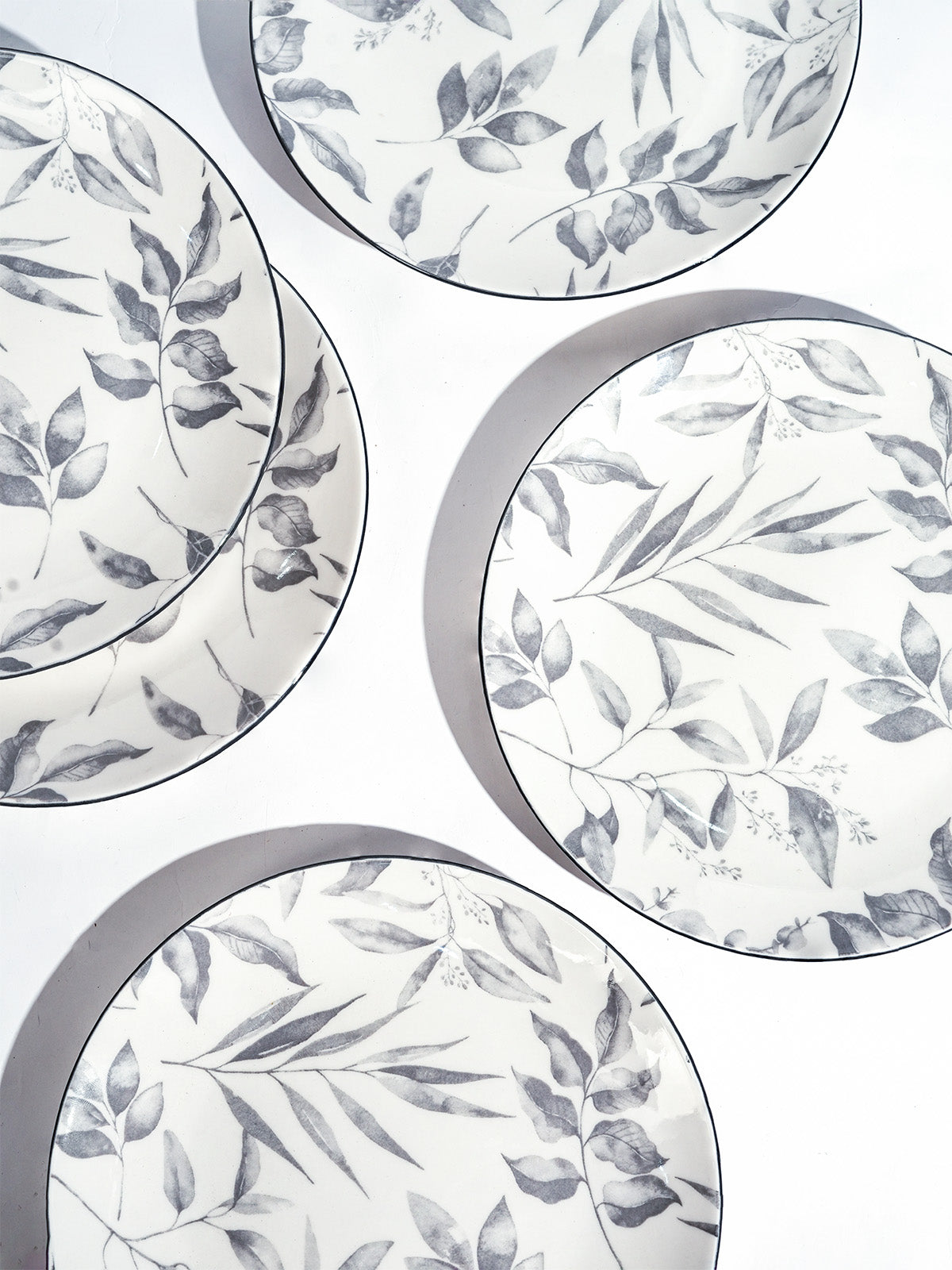 Ivory set of six porcelain quarter plates for everyday dining

