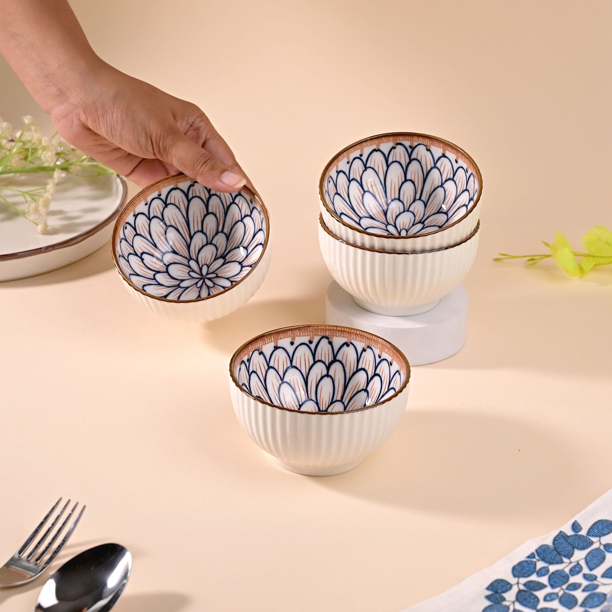 Jasmine floral porcelain bowls set of four

