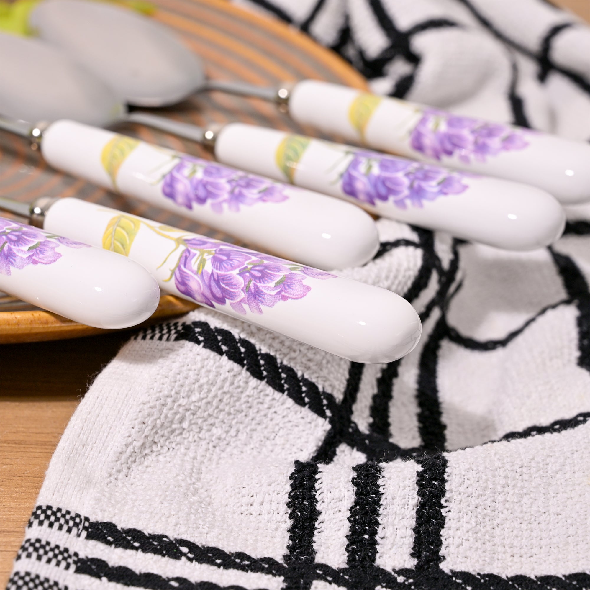 Six-piece lavender ceramic-handled spoons

