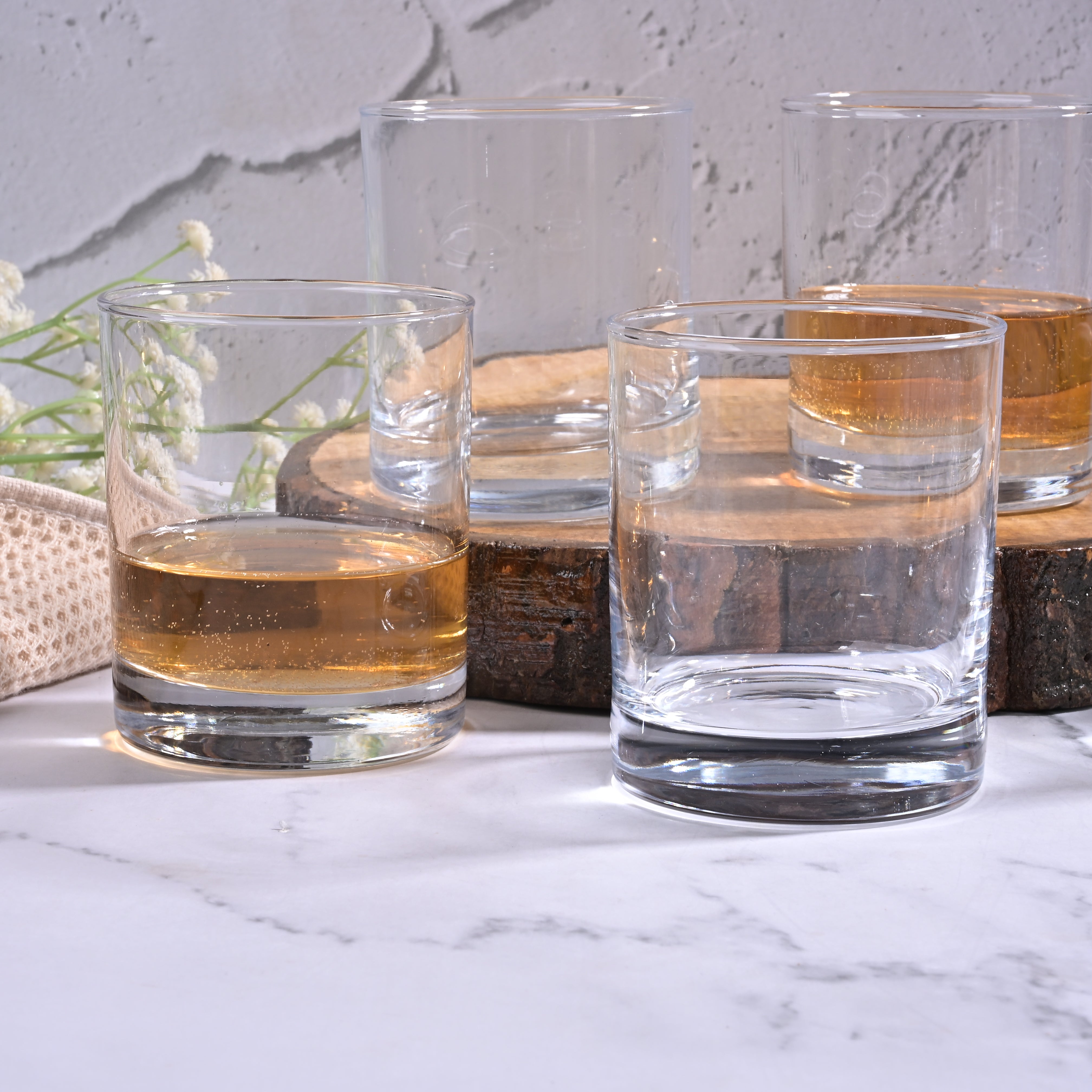 Elegant four-glass set for home entertaining

