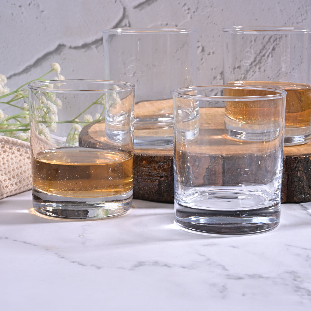 Elegant four-glass set for home entertaining

