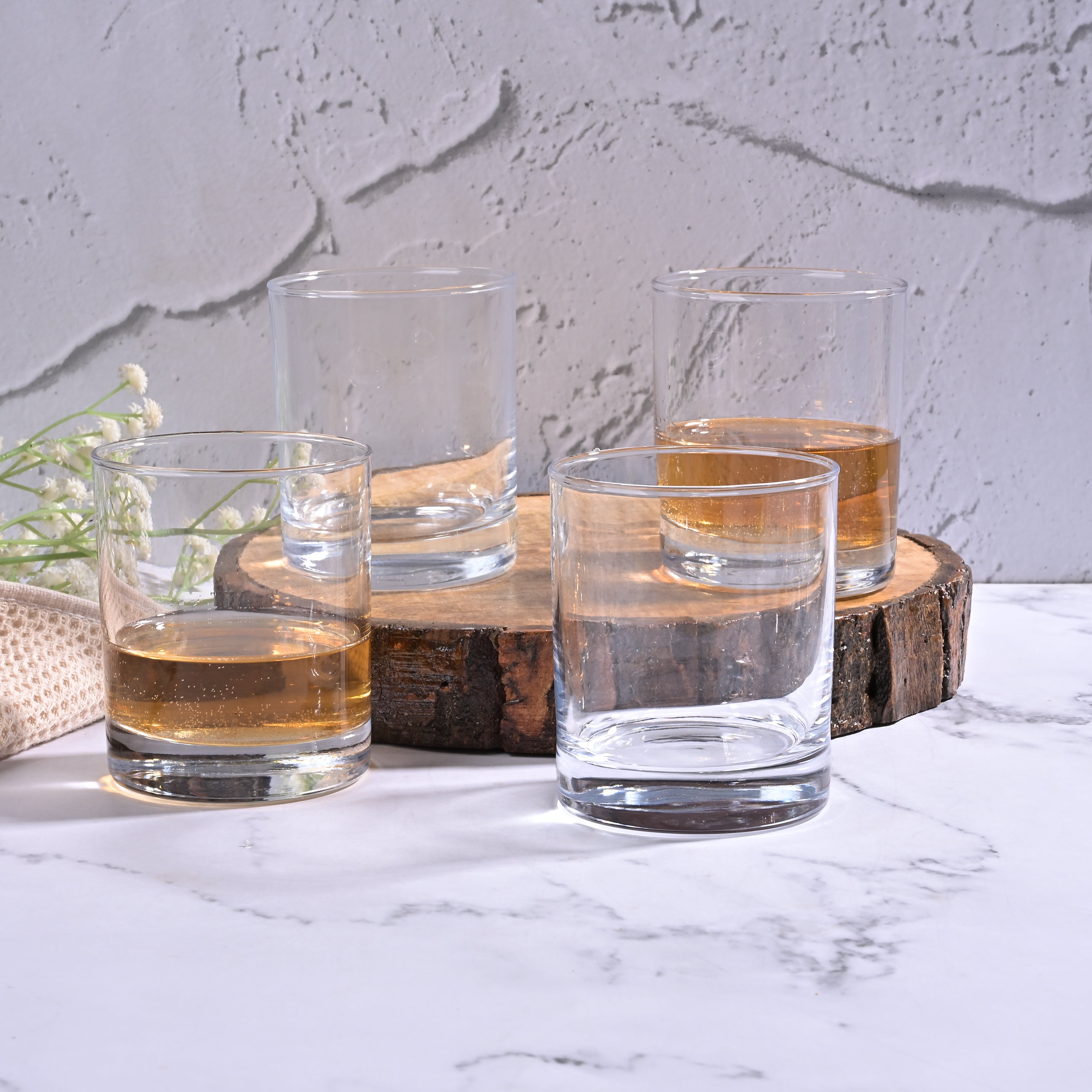 Sleek Luminous drinking glasses in a set of four

