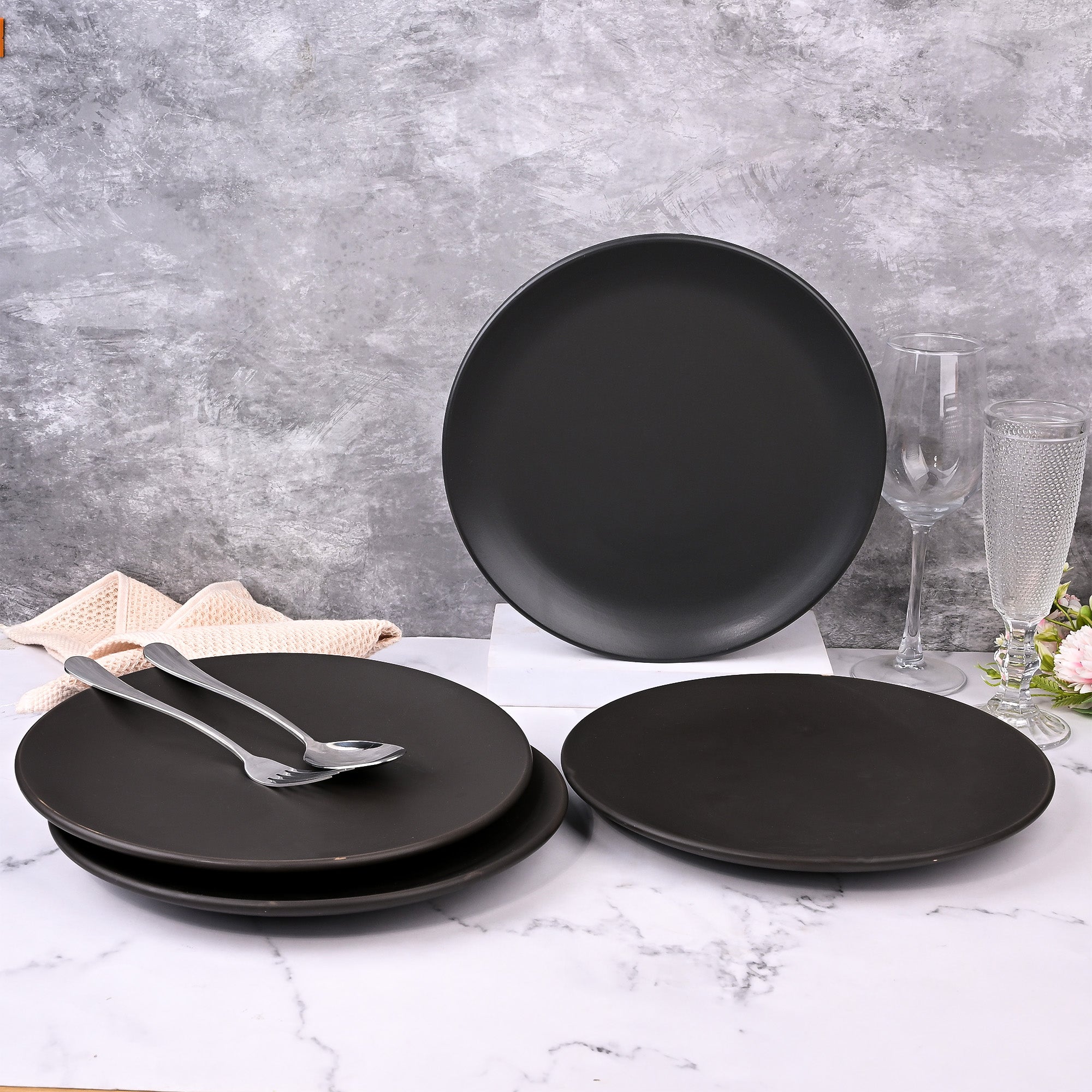 Matte black ceramic dinner plates set of 4 