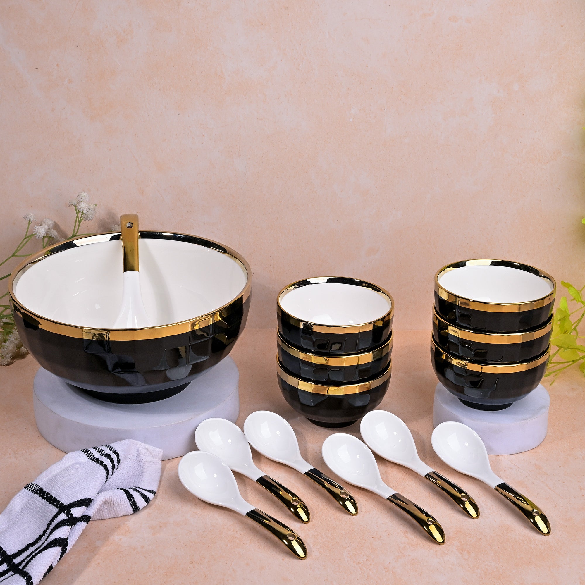 Sophisticated porcelain bowls with rich gold detailing

