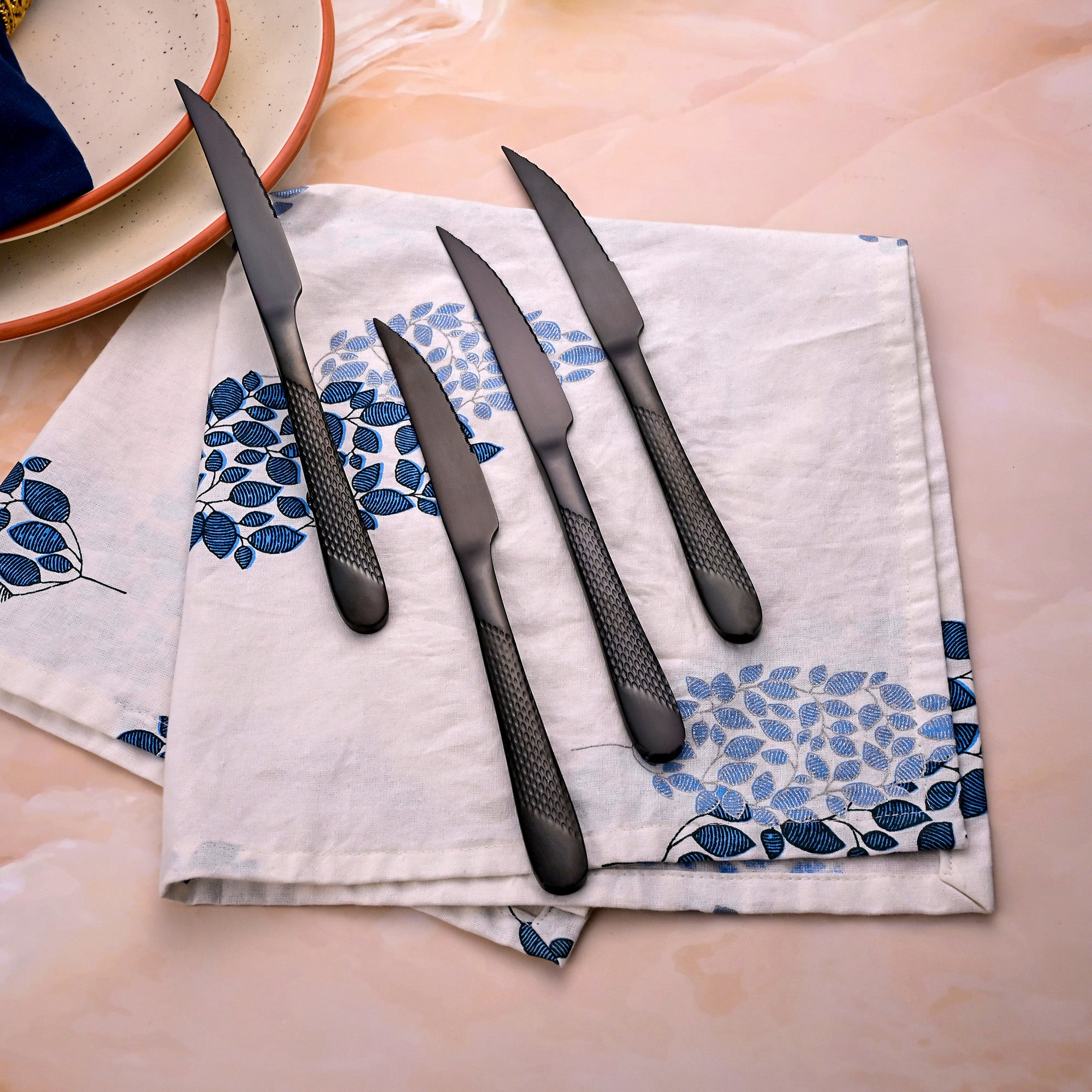 Nightfall Black Knives for Serving Meals and Enhancing Table Settings

