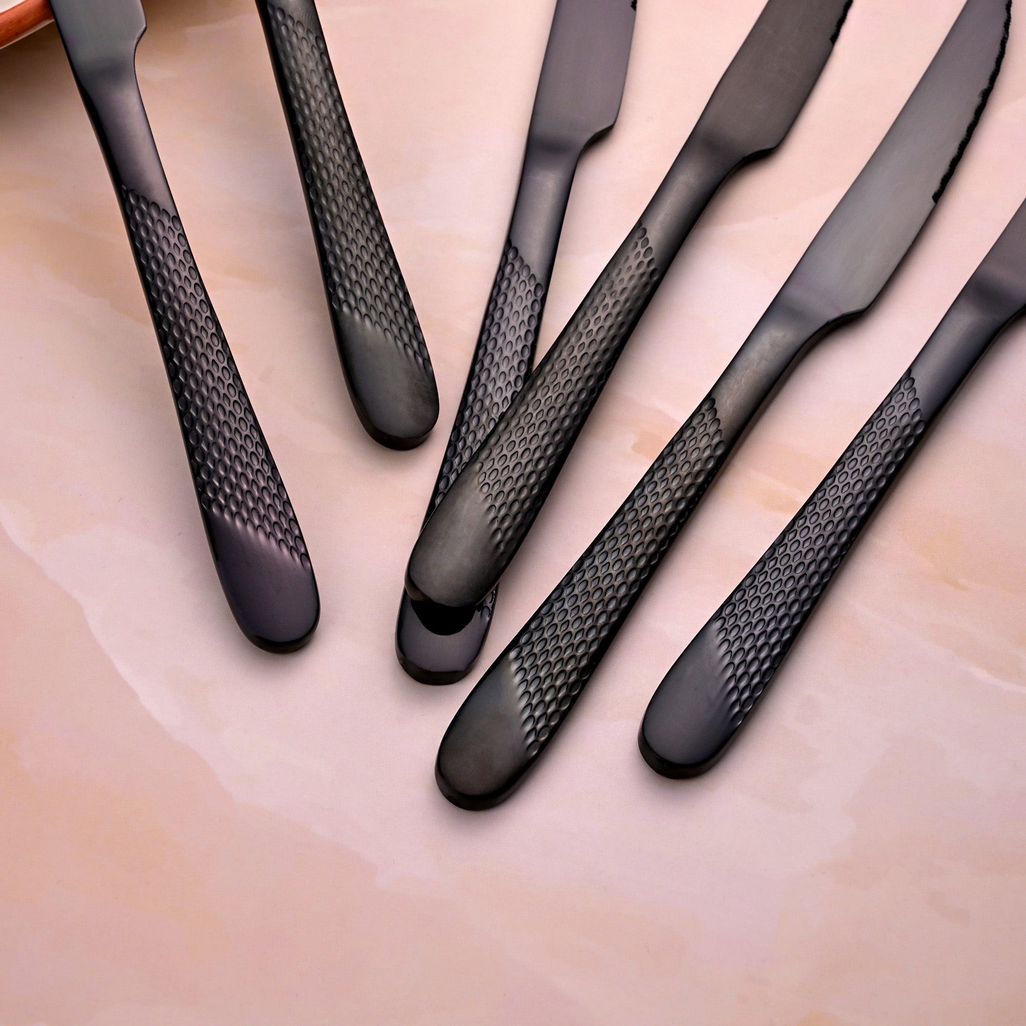 Nightfall Black Knives for Serving Meals and Enhancing Table Settings

