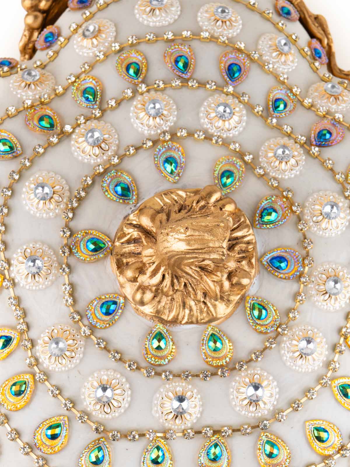Palace Bouquet Dry Fruit Box with a luxurious presentation

