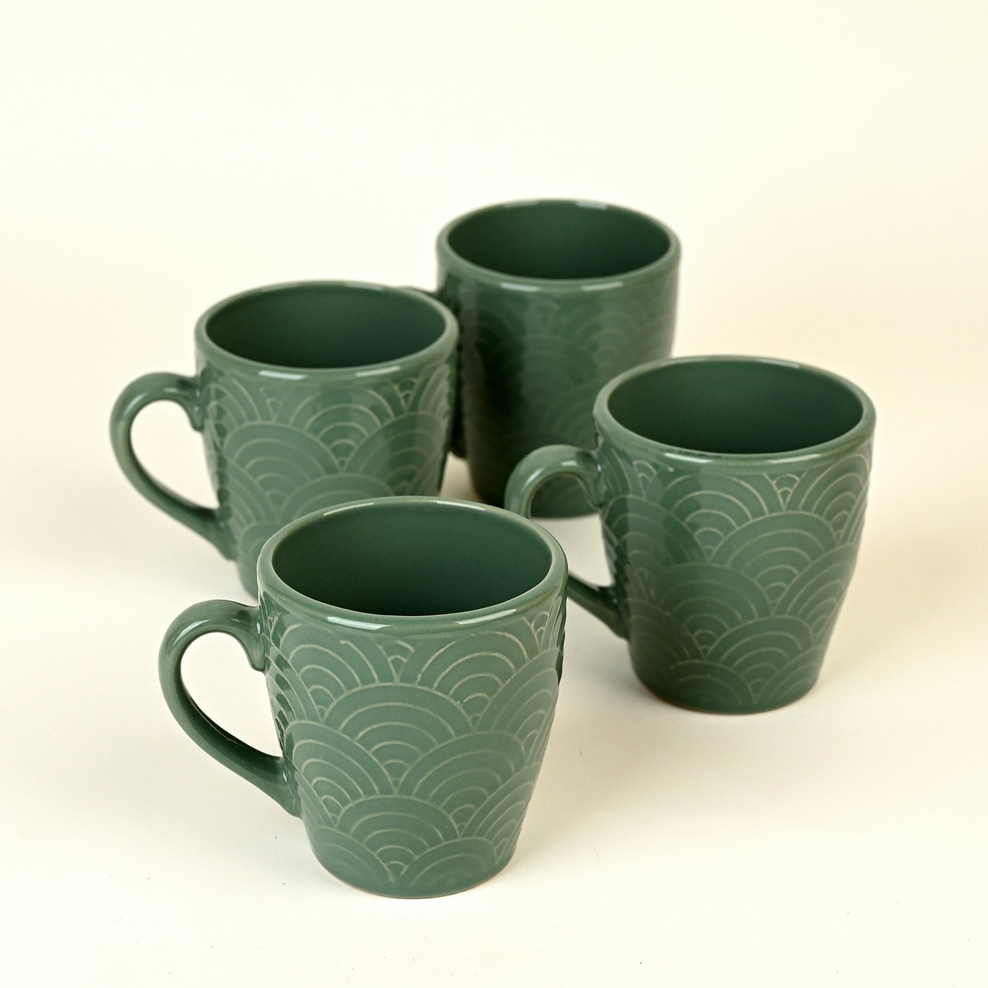 Pine green ceramic mugs set

