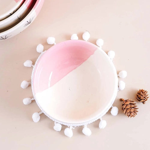 Blush pink patterned serving bowl set

