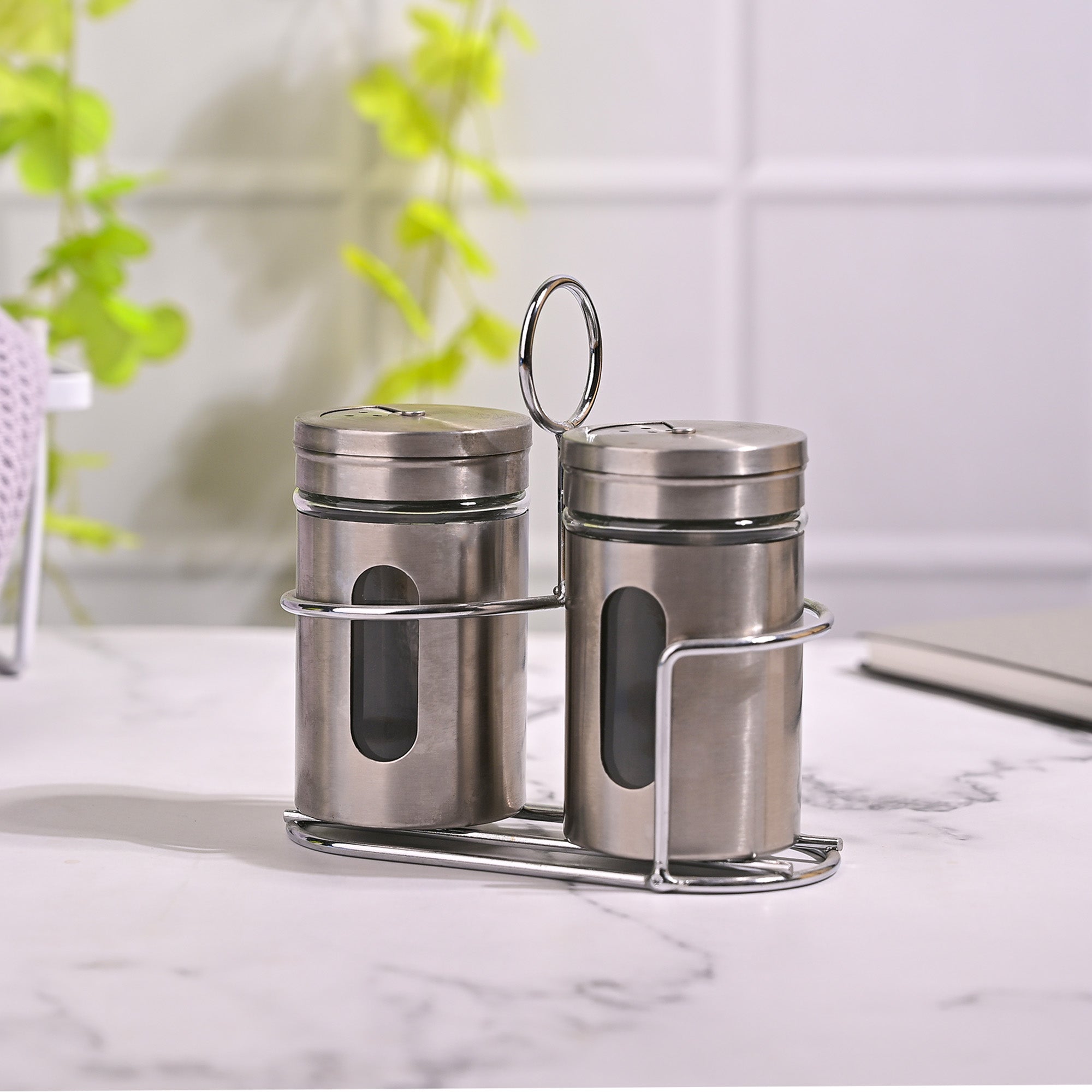 Stylish tabletop salt and pepper shaker set
