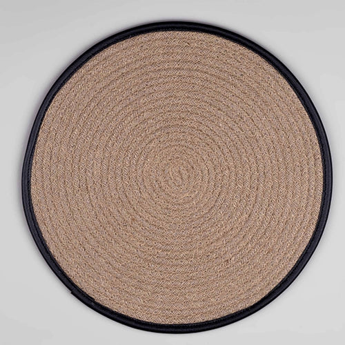 Handcrafted Quace braided placemat for dining table
